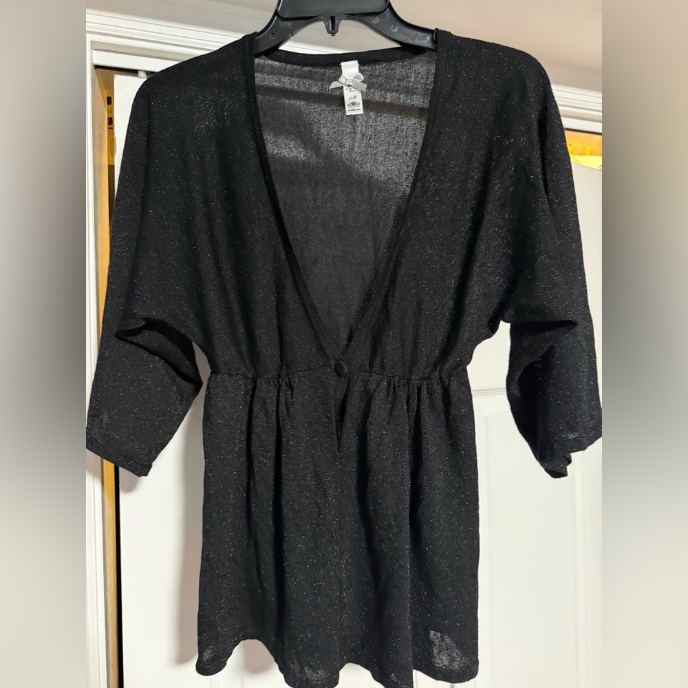 Alaniz Black Women's 3/4 Sleeve Cropped Cardigans Sweater. - Picture 4 of 6